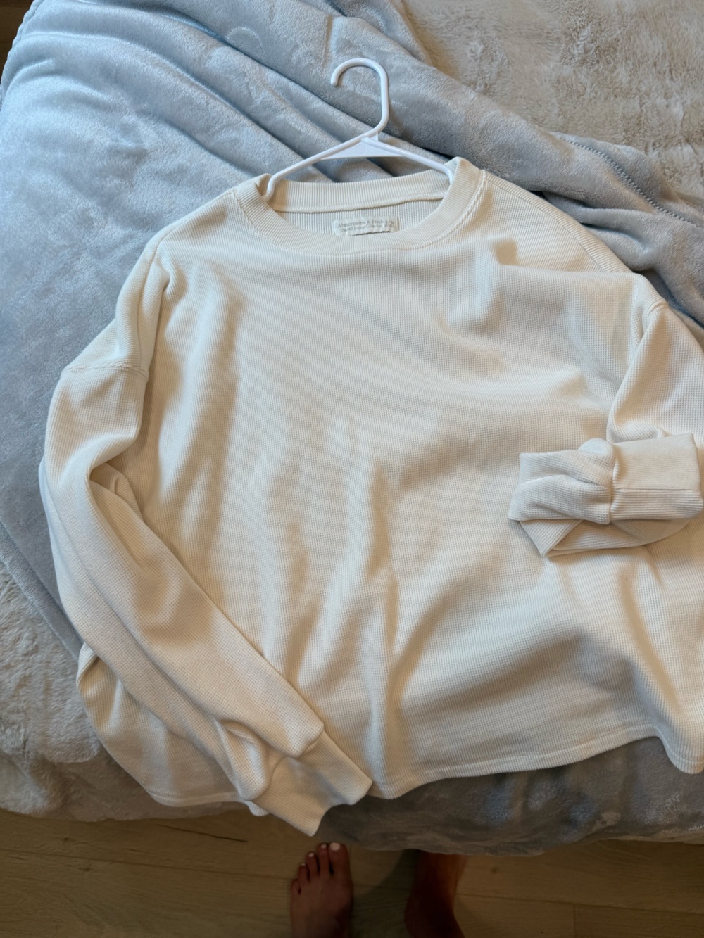 Abercrombie & Fitch Cream Long Sleeve Thermal Top